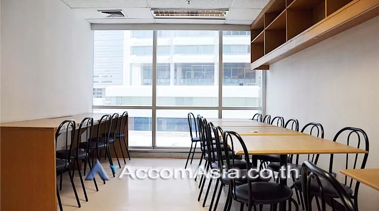 9  Office Space For Rent in Ploenchit ,Bangkok MRT Lumphini at Kian Gwan 3 AA15850